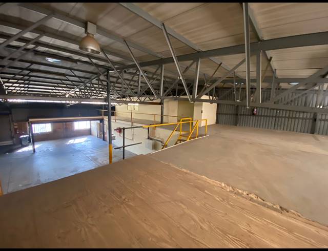 775M² WAREHOUSE TO LET IN ROBERTVILLE